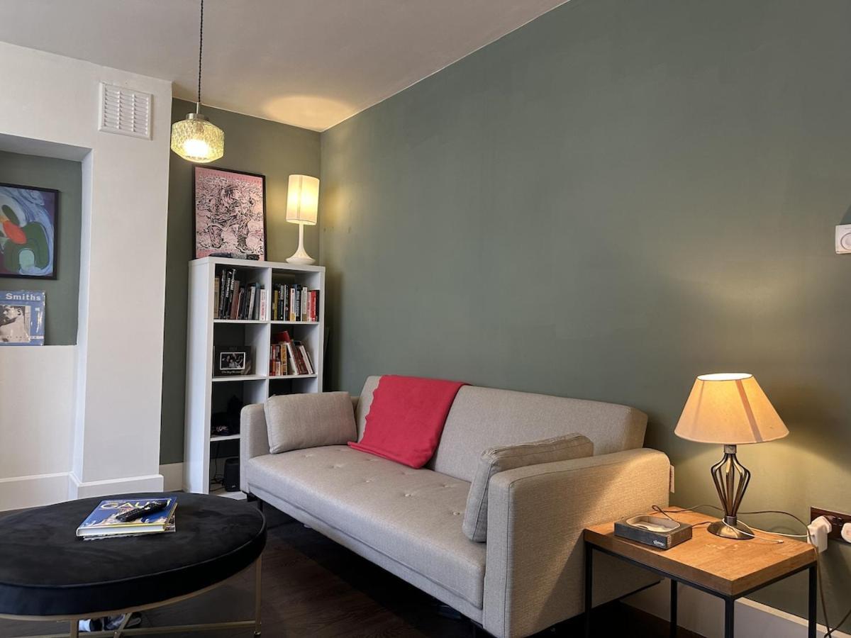 Apartment Modern Banker's Flat In Fulham *