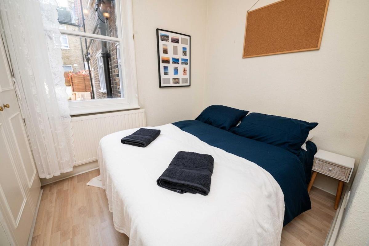 Bishop's Road - Welcoming Flat With Outside Space *