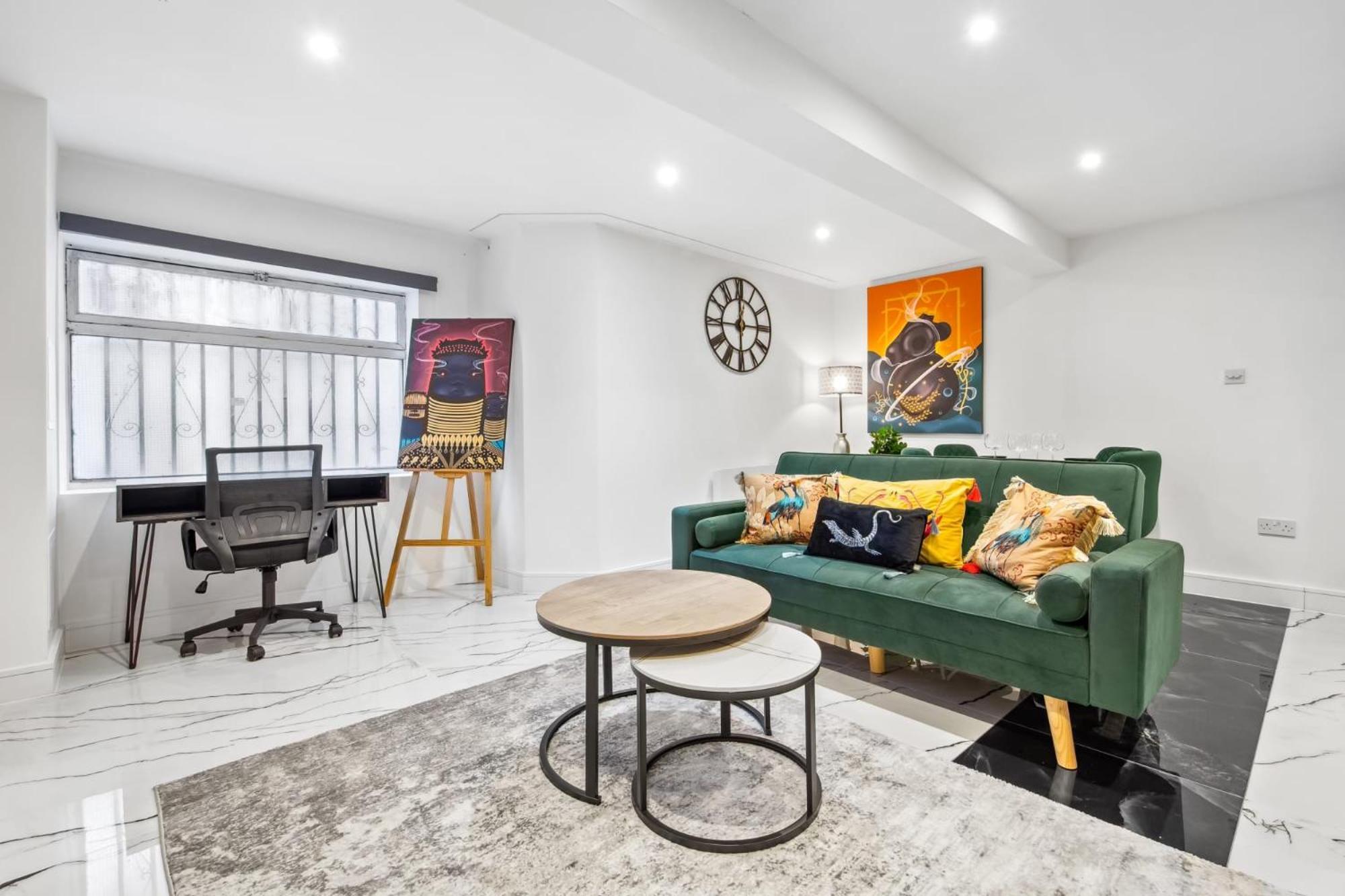 Sercasa - Ruby Street - * London
