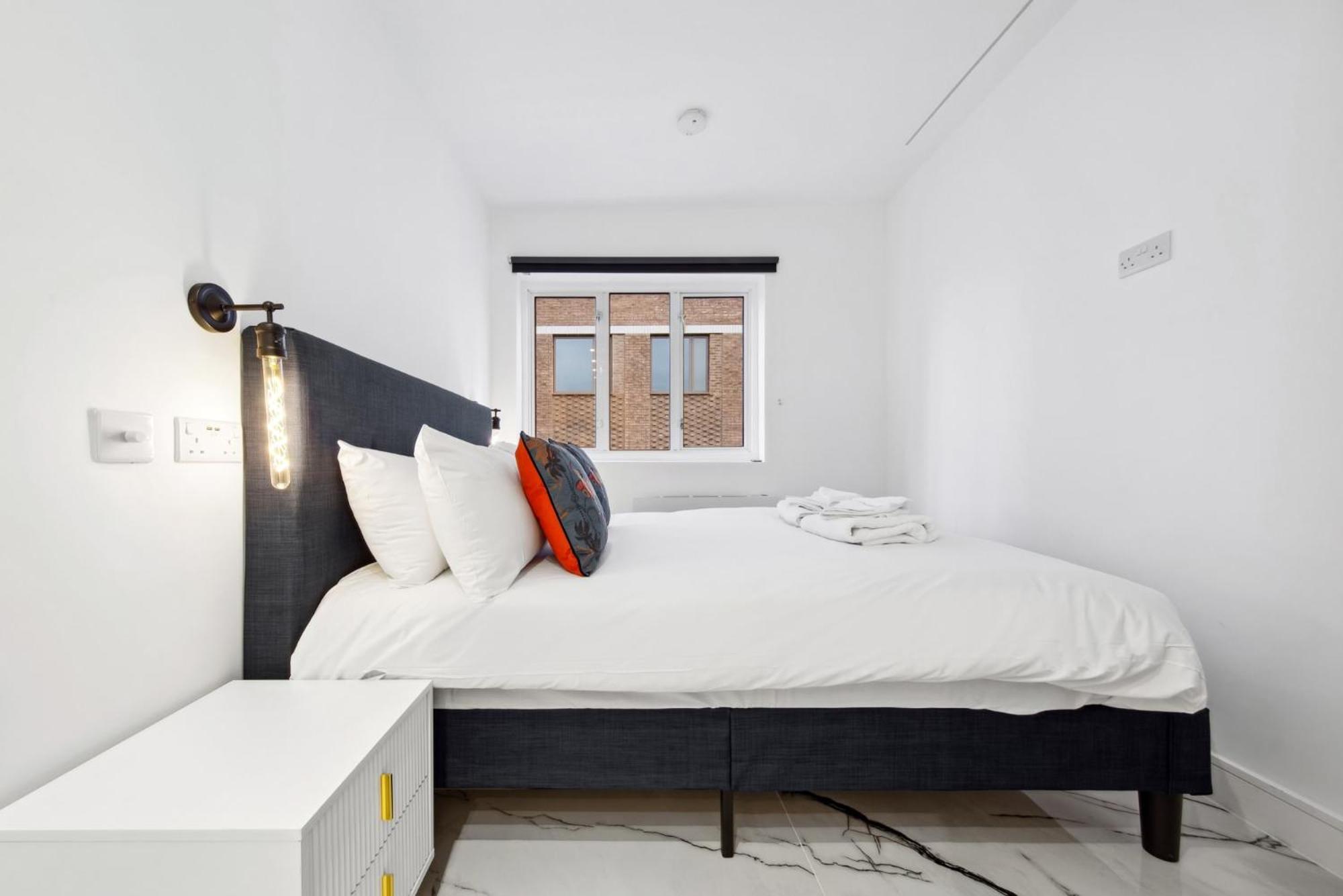 Sercasa - Ruby Street - * London