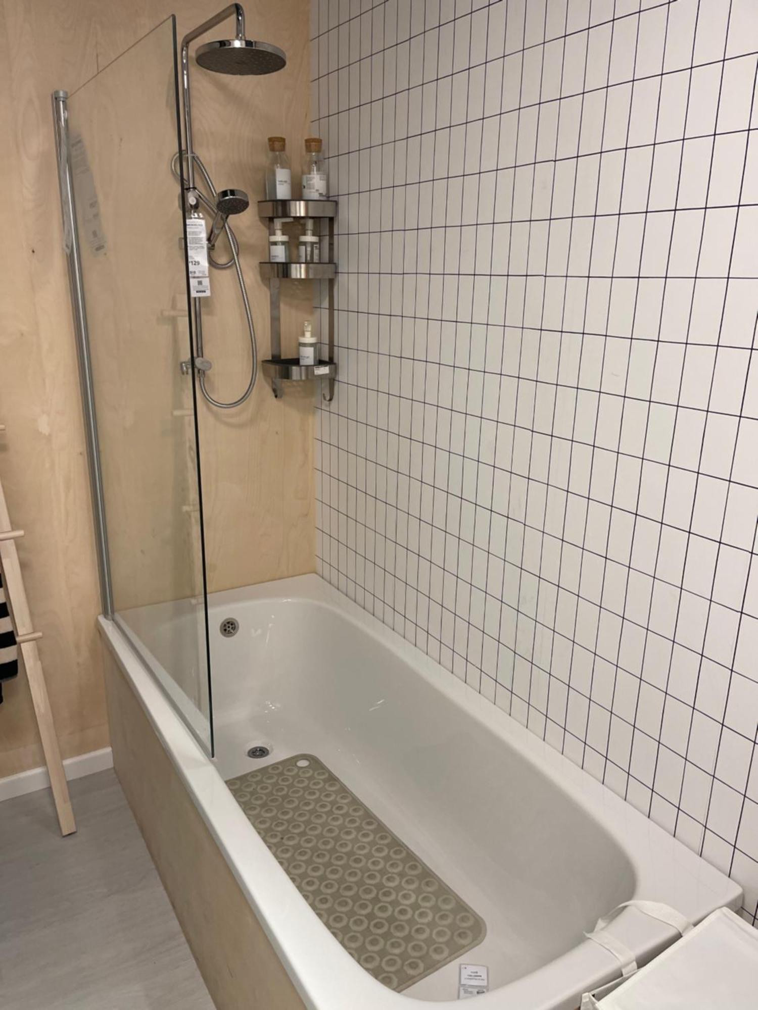 Short Apartment *