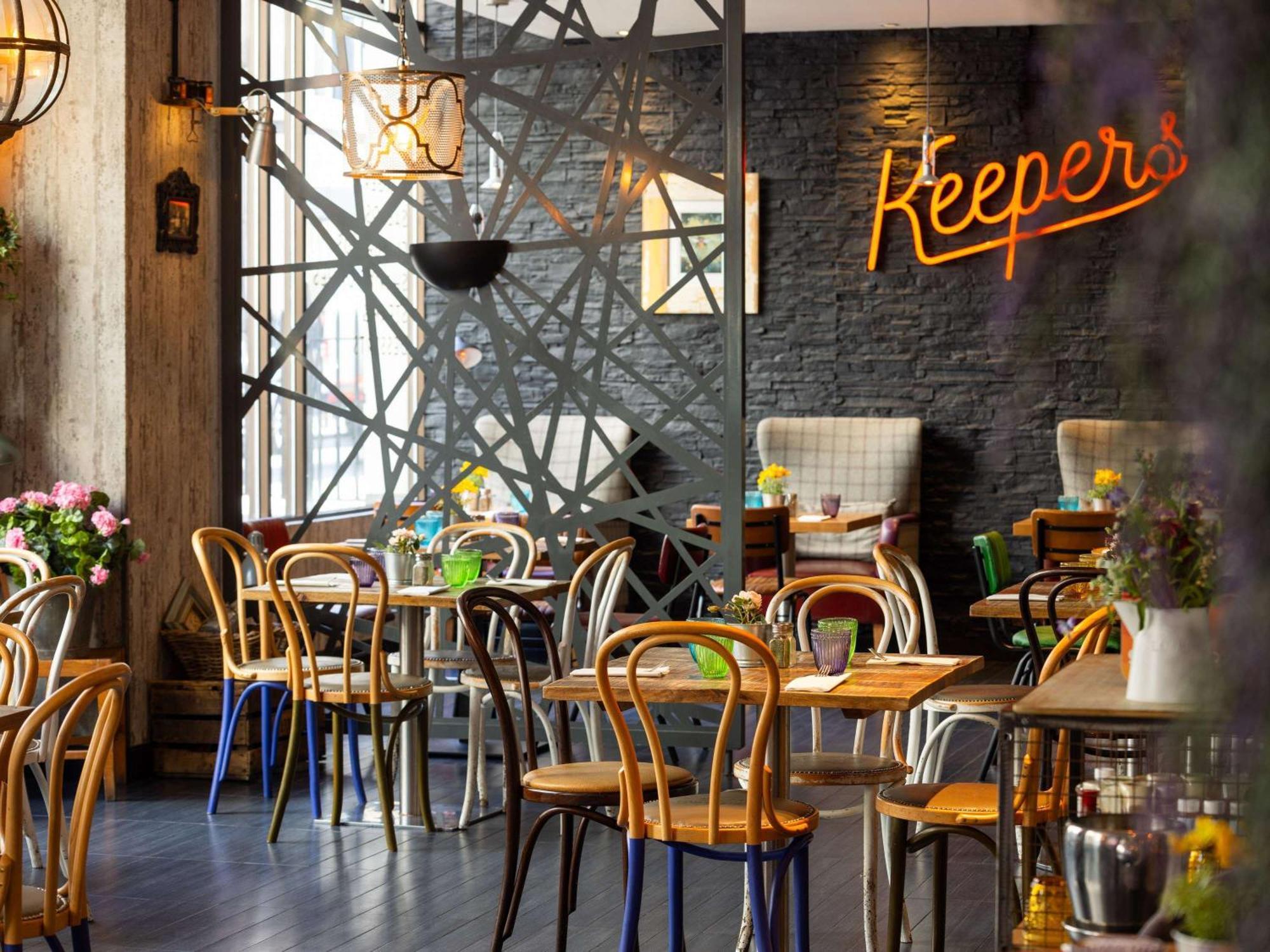 Novotel Tower Bridge Hotel 4*