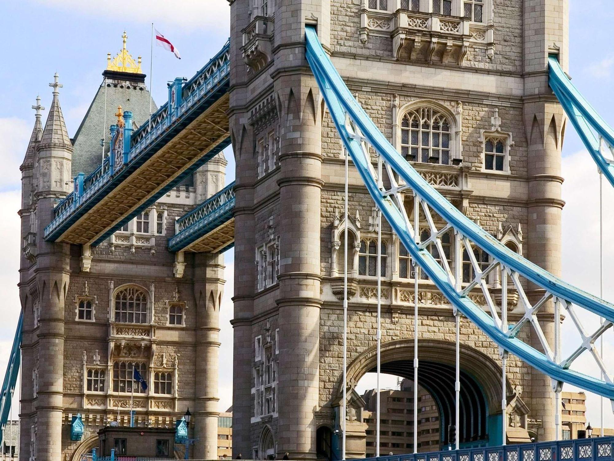 Novotel Tower Bridge Hotel
