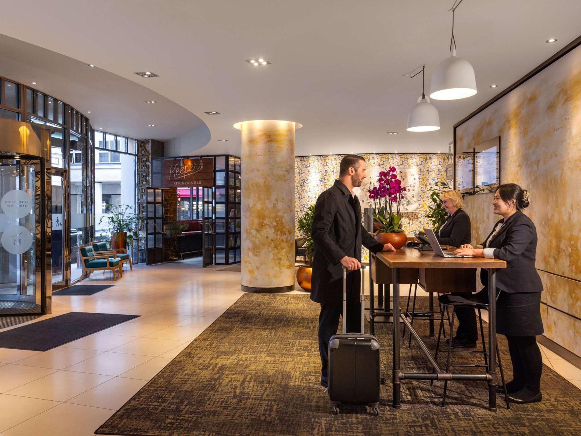 Novotel Tower Bridge Hotel 4*
