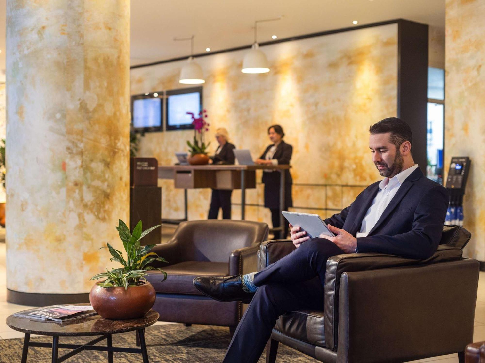 Hotel Novotel Tower Bridge 4*