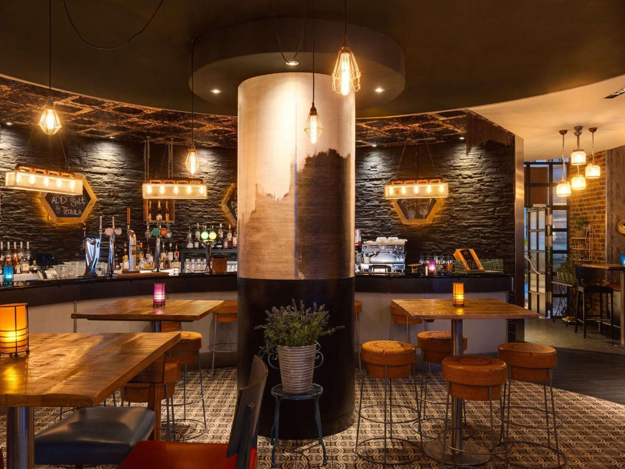 Hotel Novotel Tower Bridge 4*