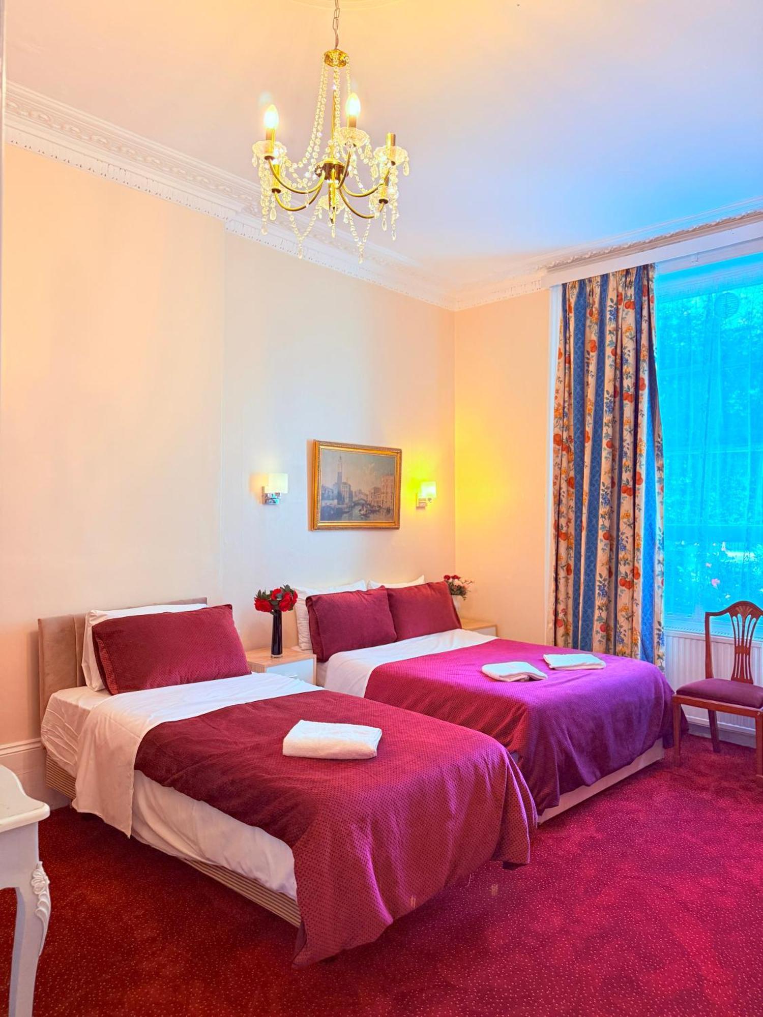 Hotell Albro House
