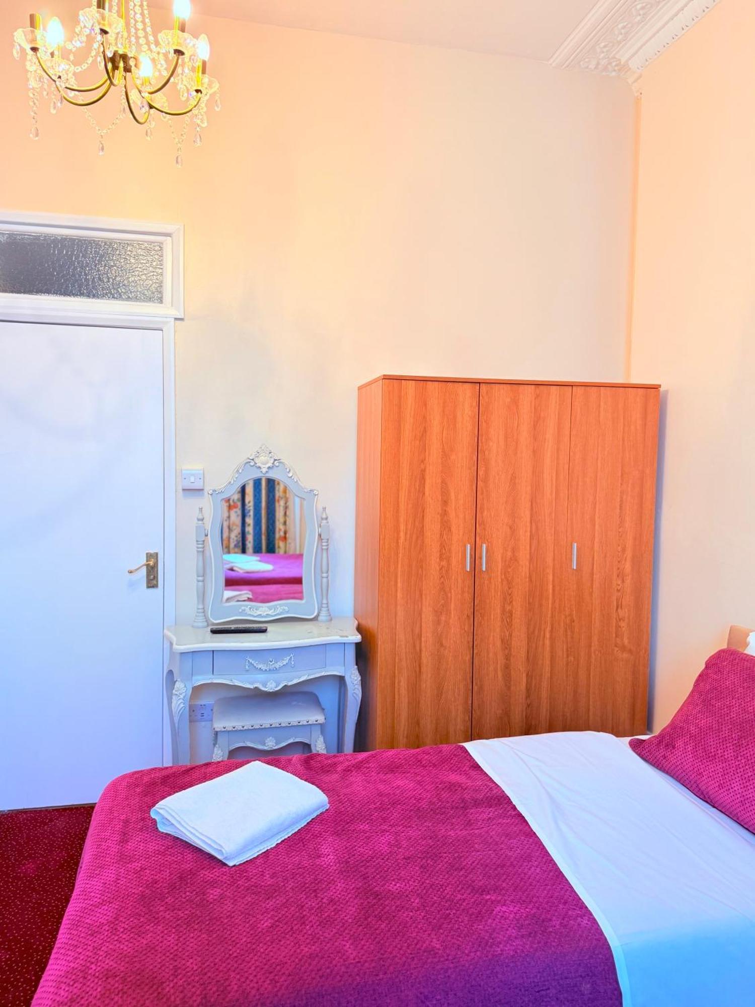 Hotell Albro House 2*