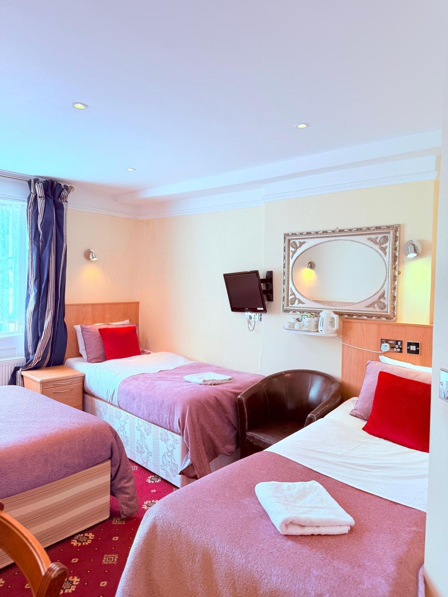 Hotell Albro House 2*