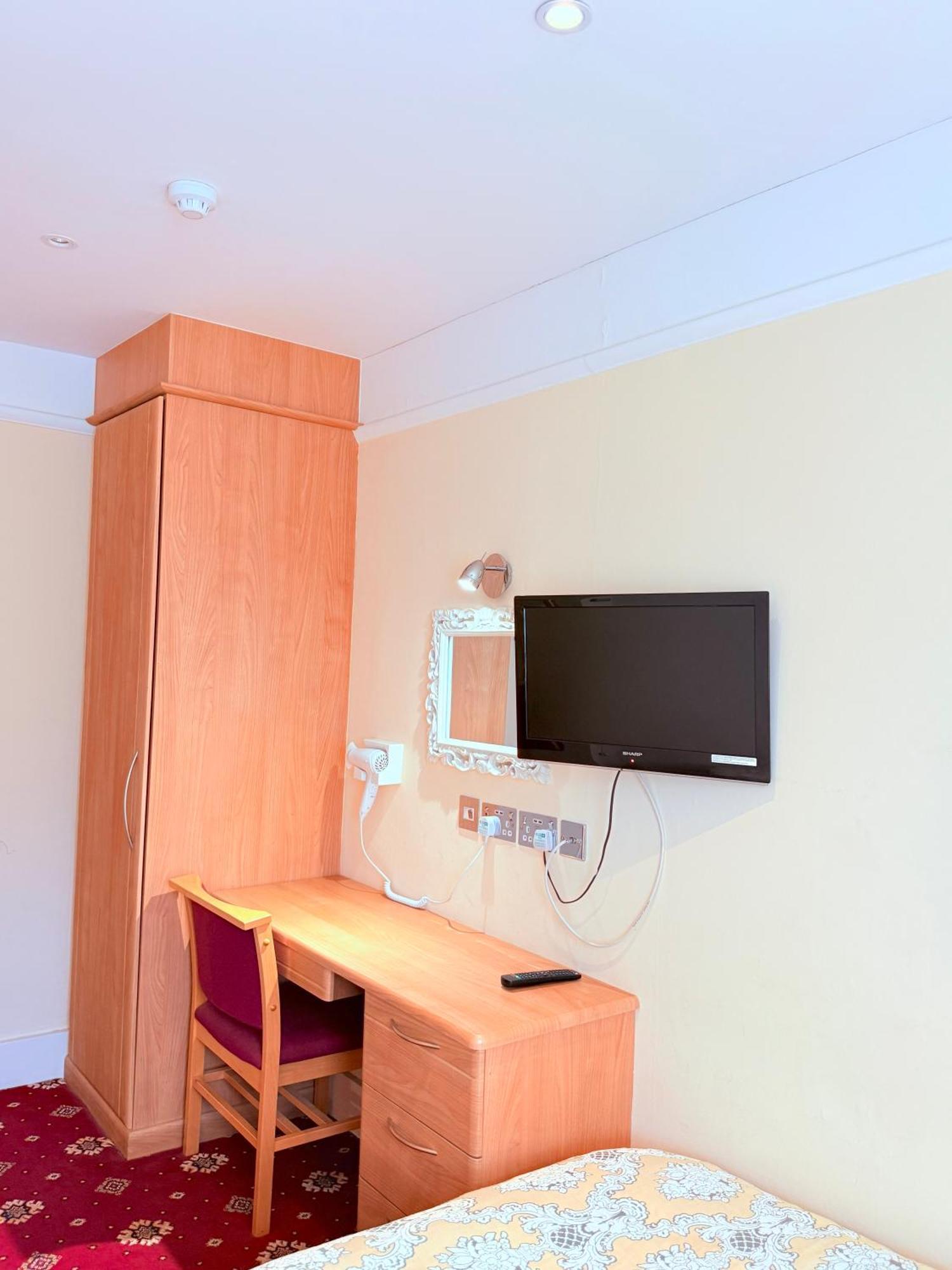 Albro House Hotell
