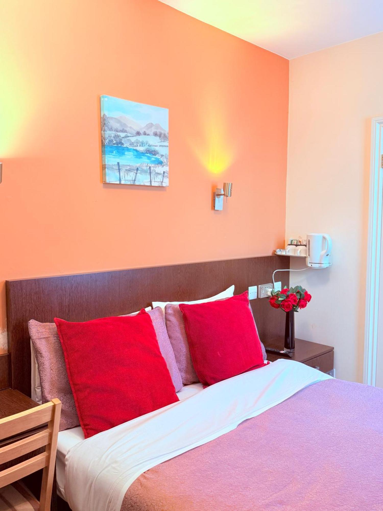 Hotell Albro House