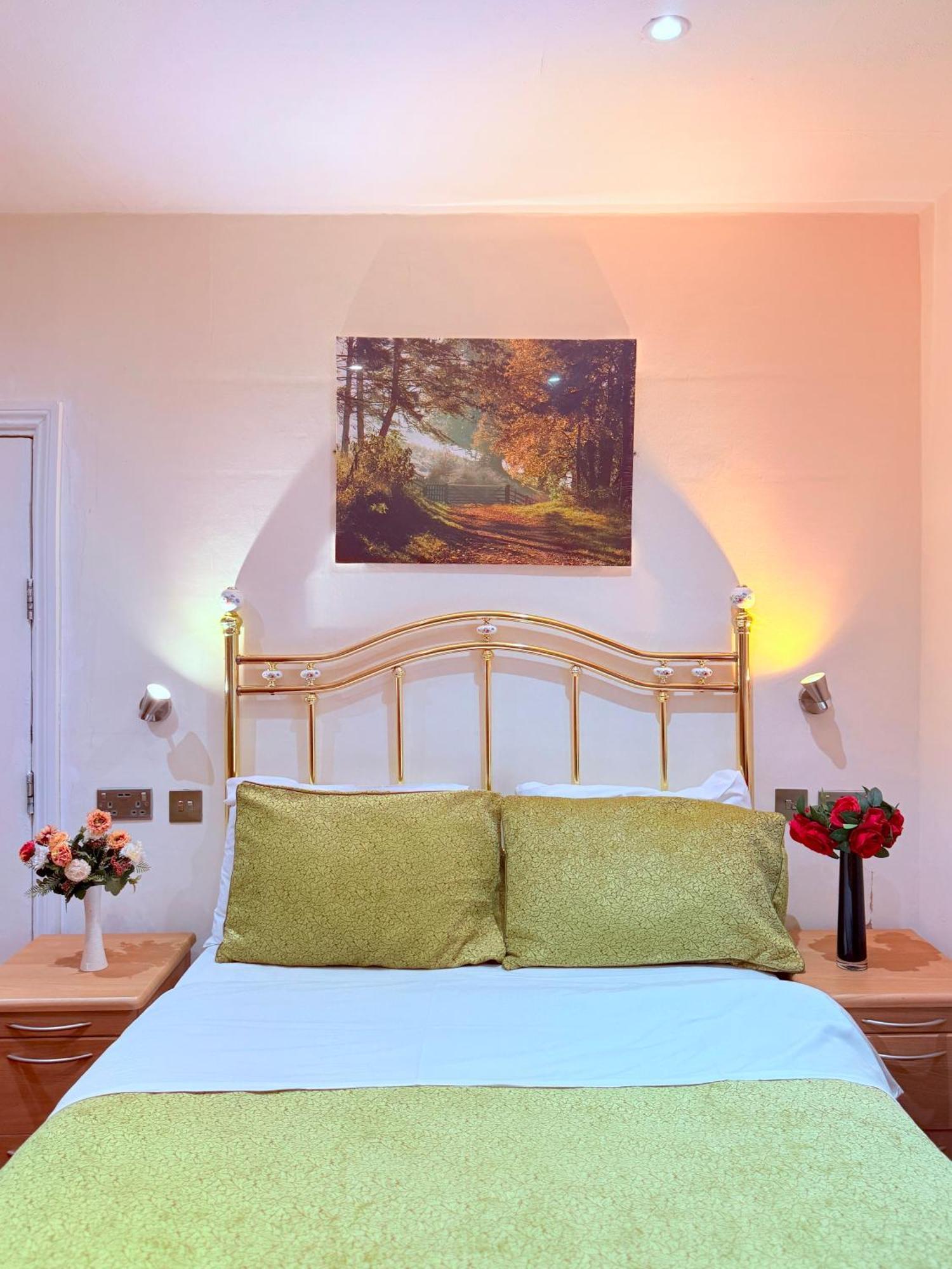Hotell Albro House