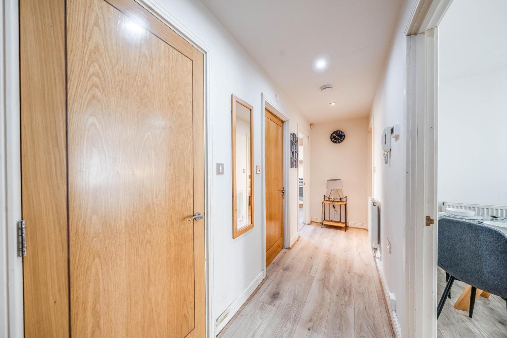 Apartment Canary Wharf O2 Excel Flat With Parking & Balcony *