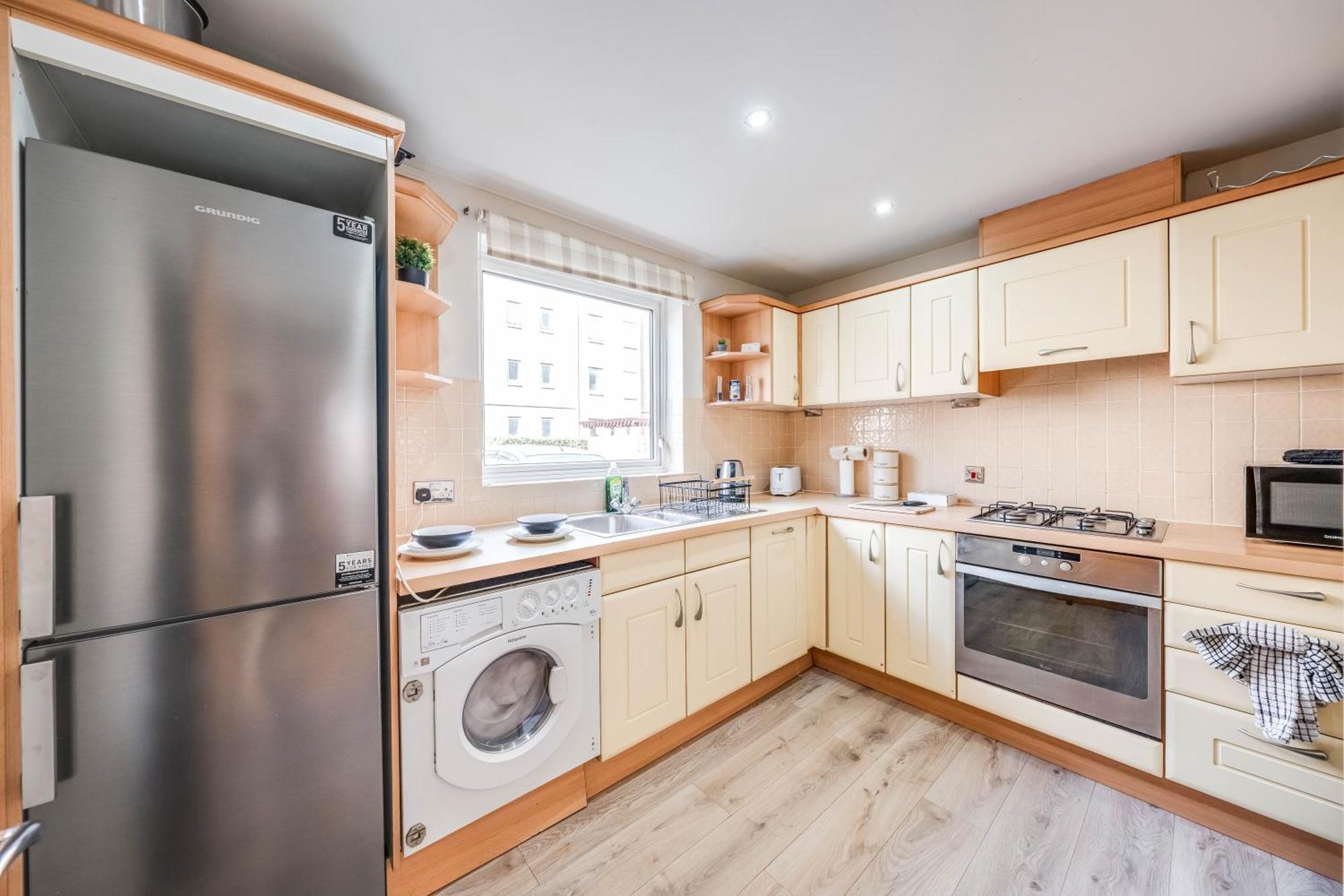 Canary Wharf O2 Excel Flat With Parking & Balcony