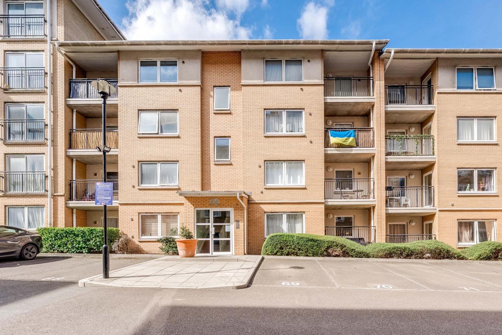 Apartment Canary Wharf O2 Excel Flat With Parking & Balcony London