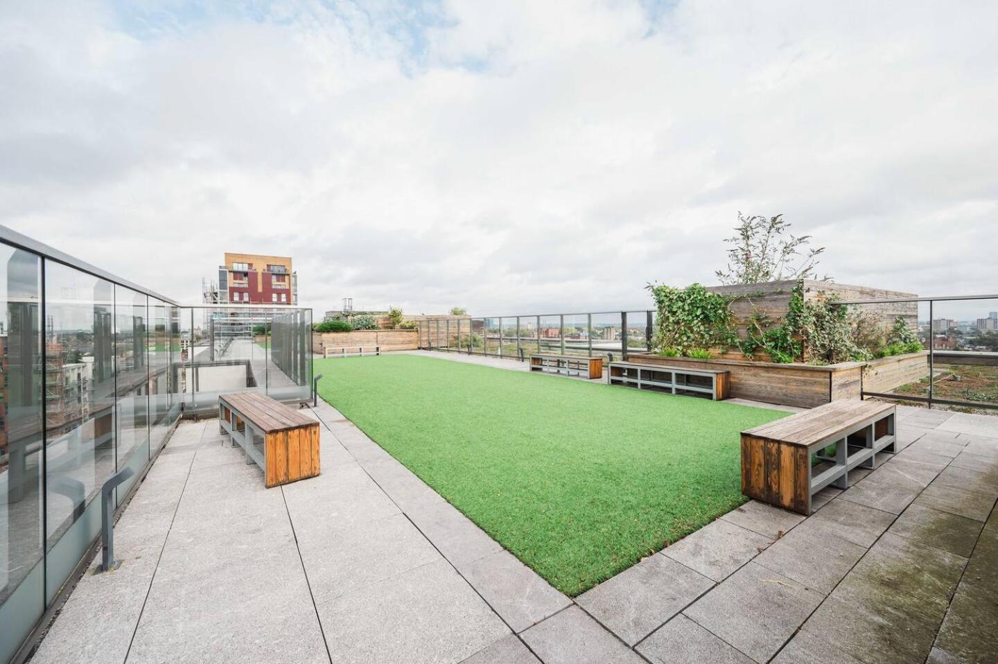 Pass The Keys 3 Bed 2 Bath With Stunning Views From The 8th Fl Appartement Londen