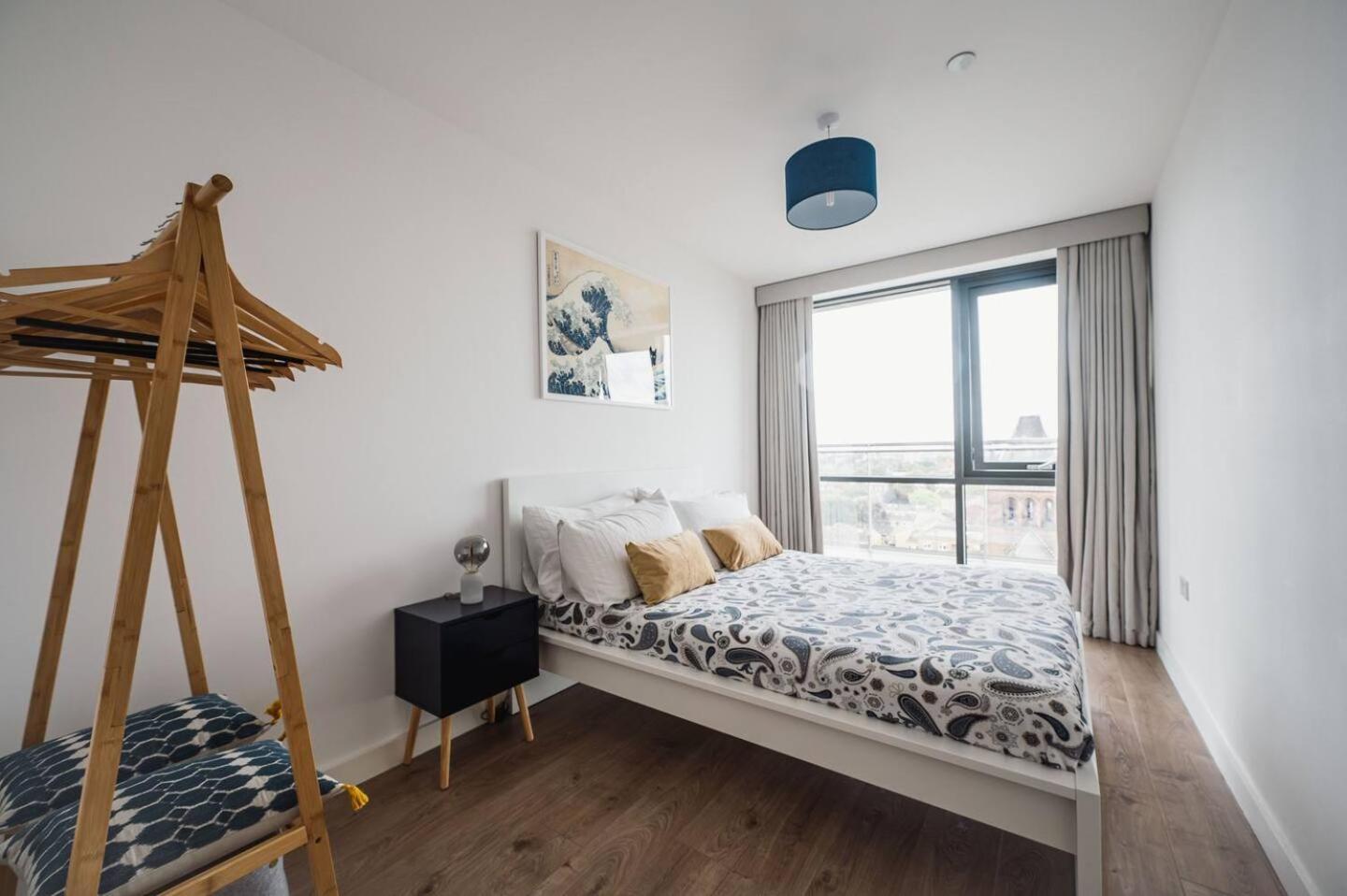 Appartement Pass The Keys 3 Bed 2 Bath With Stunning Views From The 8th Fl Londen