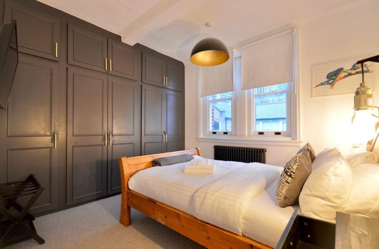3 X Bedroom Riverside Flat With Hot Tub On Roof Terrace