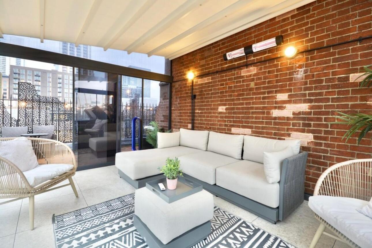 3 X Bedroom Riverside Flat With Hot Tub On Roof Terrace Appartement Londen