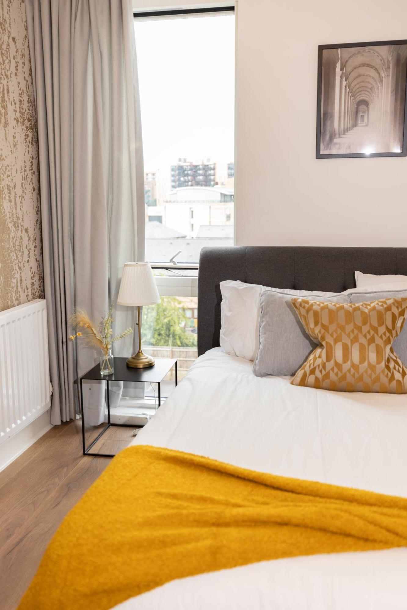 Stylish 3 Bed Near Downtown & Free Parking * Londres
