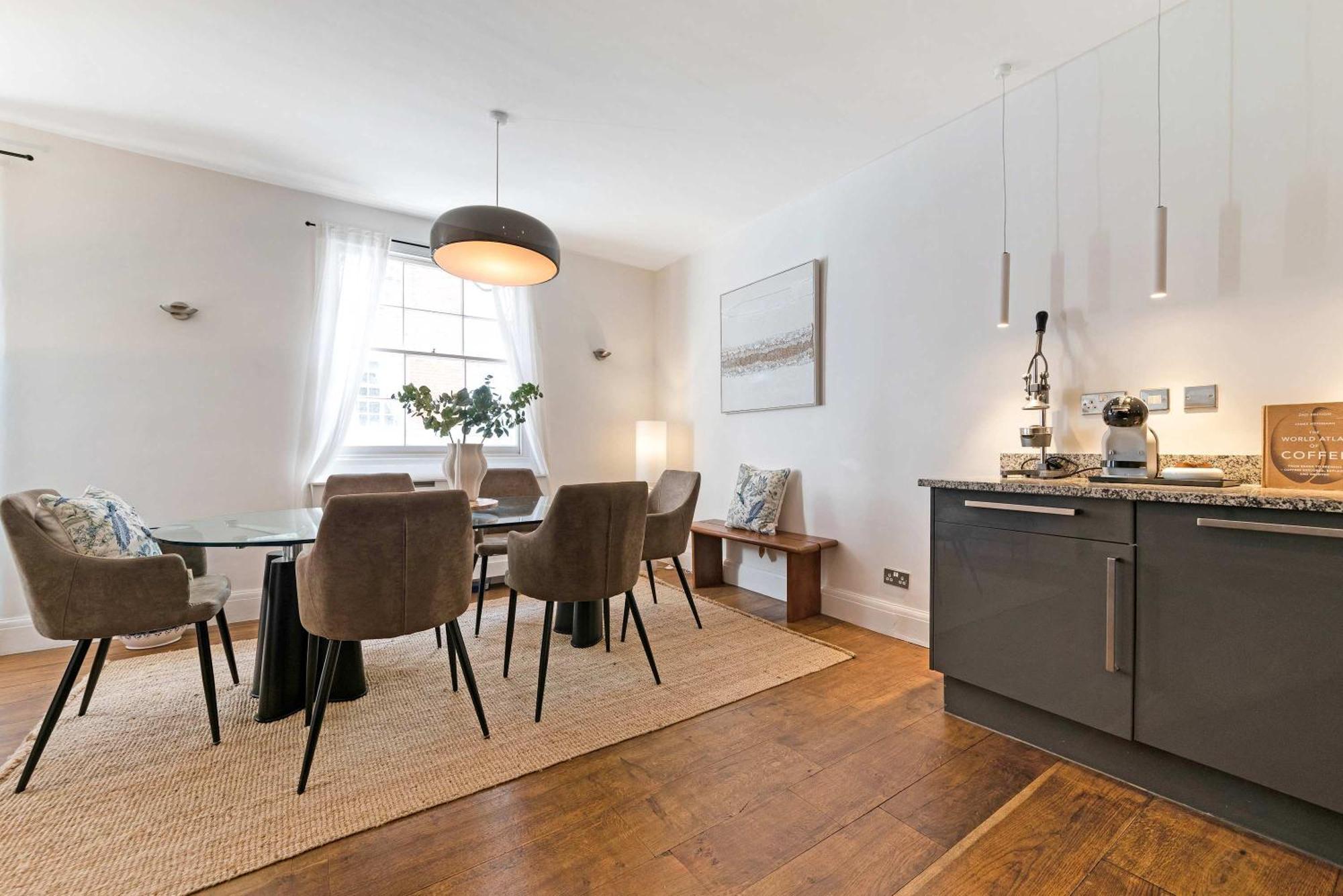 Feriehus Madestays Premium Hyde Park Townhouse