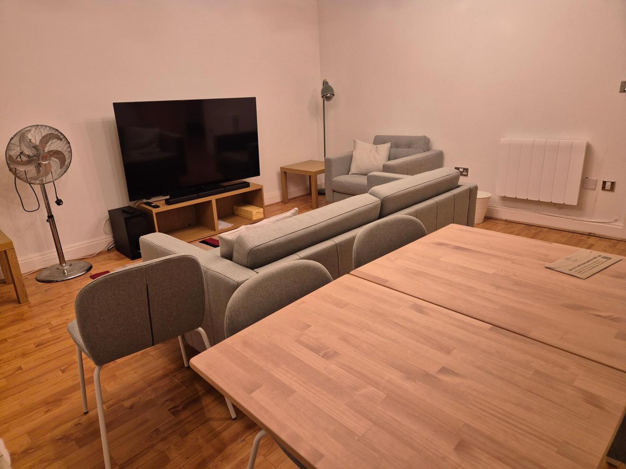 Apartment Chatworths Court London