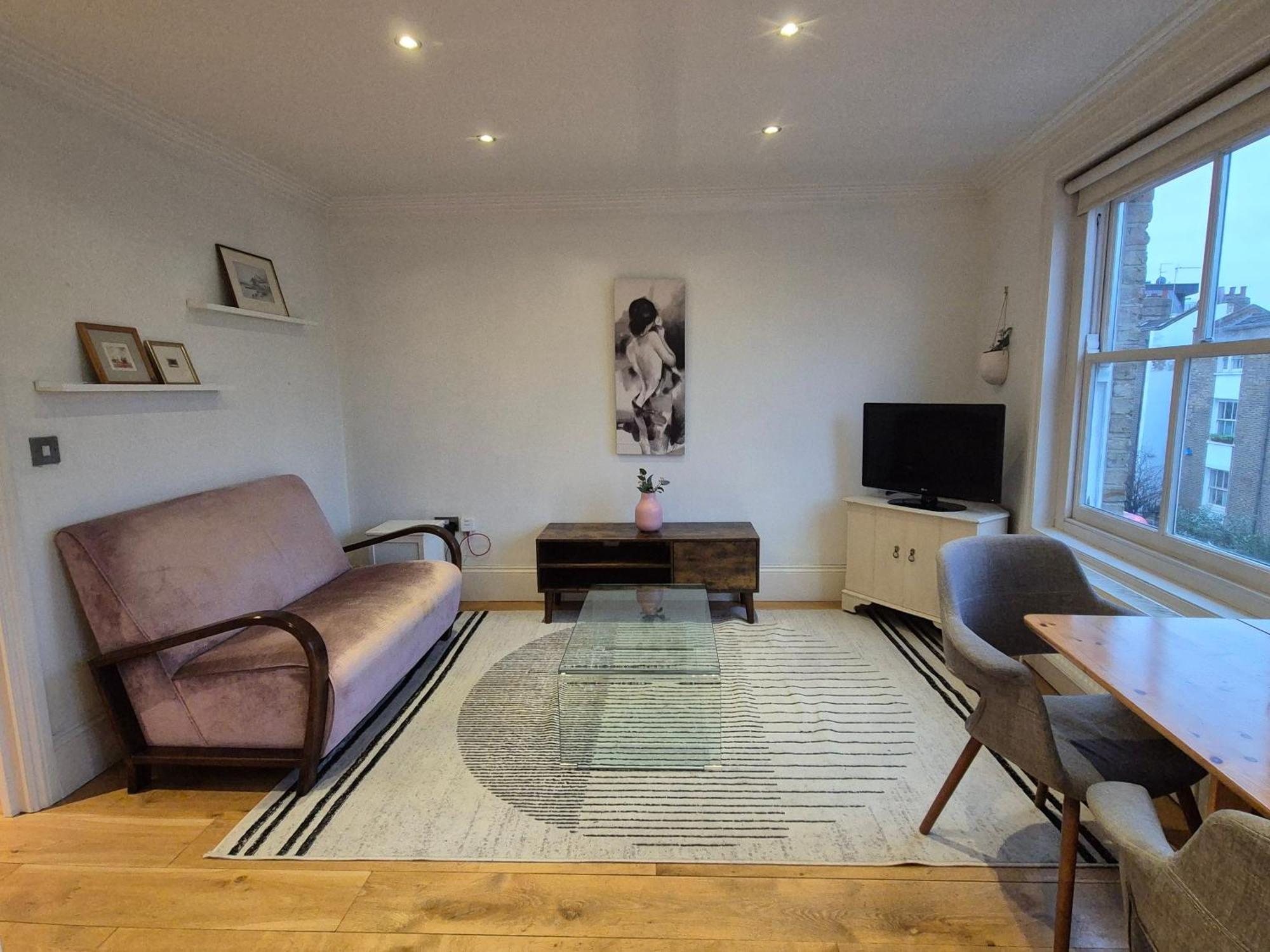 Flat In Dalston * London