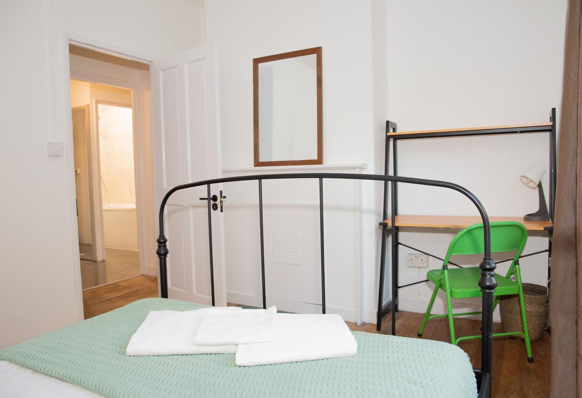 Spacious And Peaceful Flat Apartment *