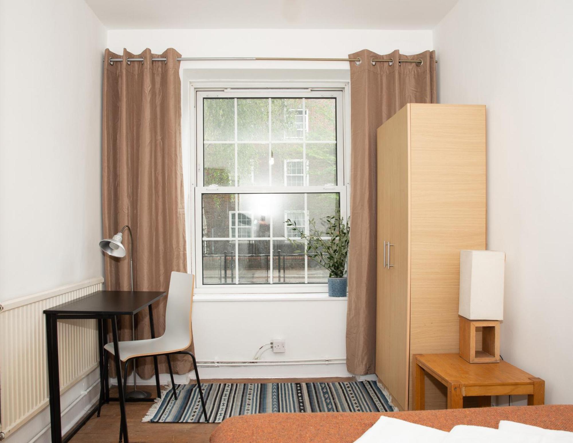 Spacious And Peaceful Flat Apartment *