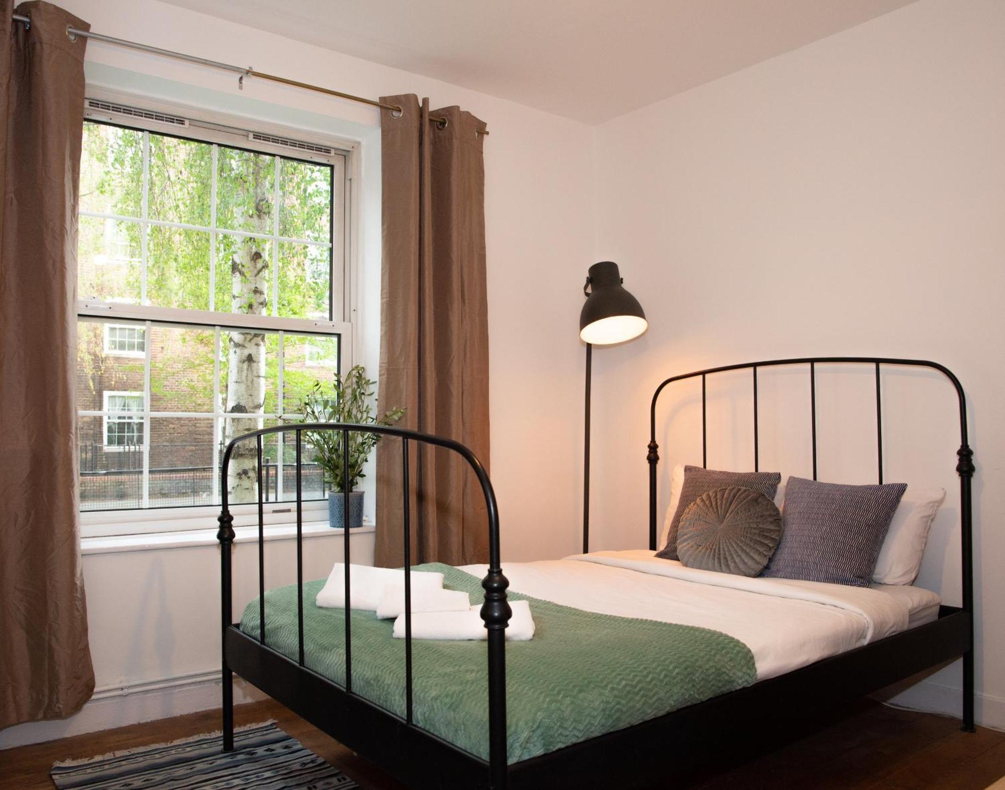 Spacious And Peaceful Flat *
