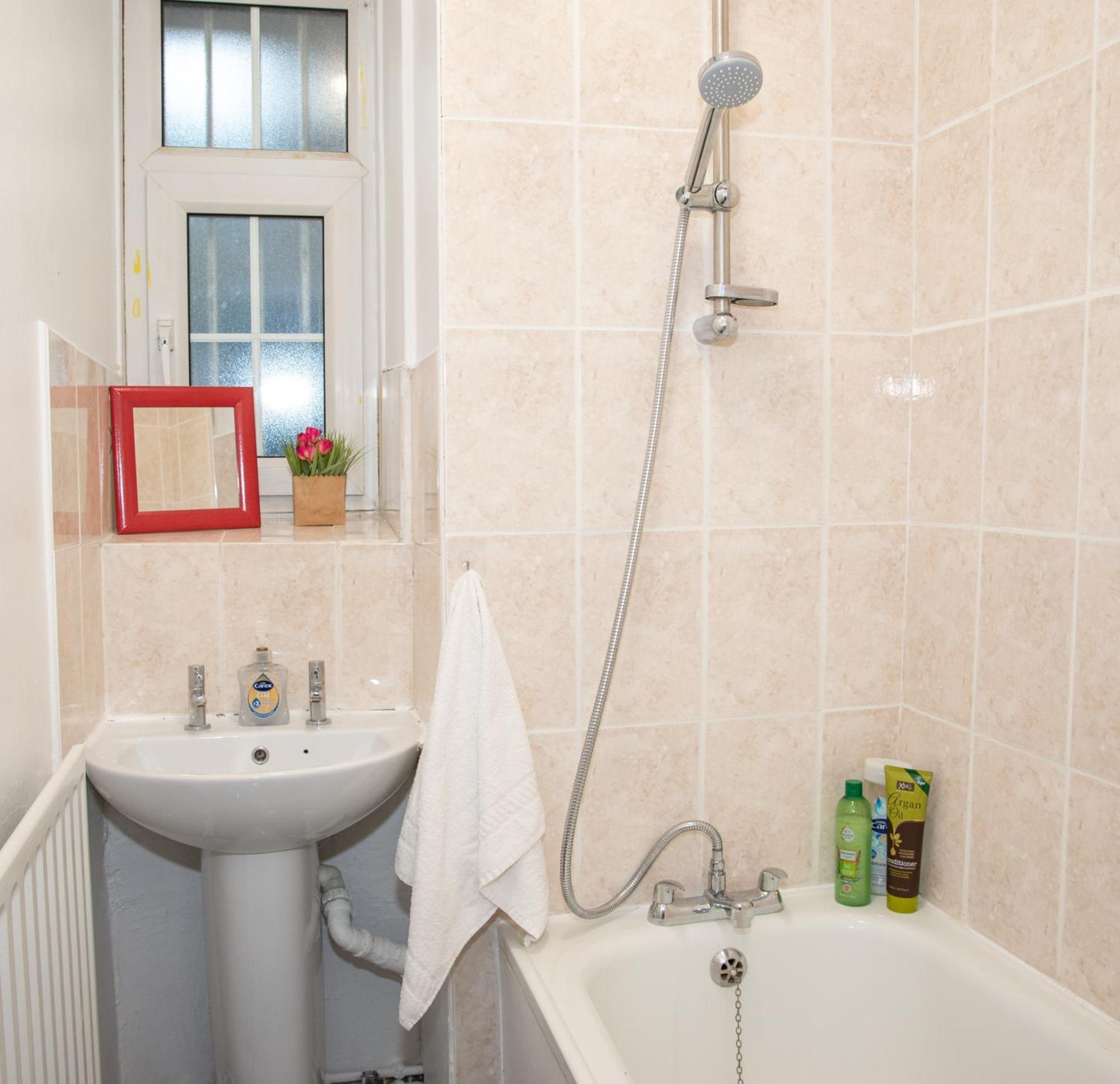Spacious And Peaceful Flat * London
