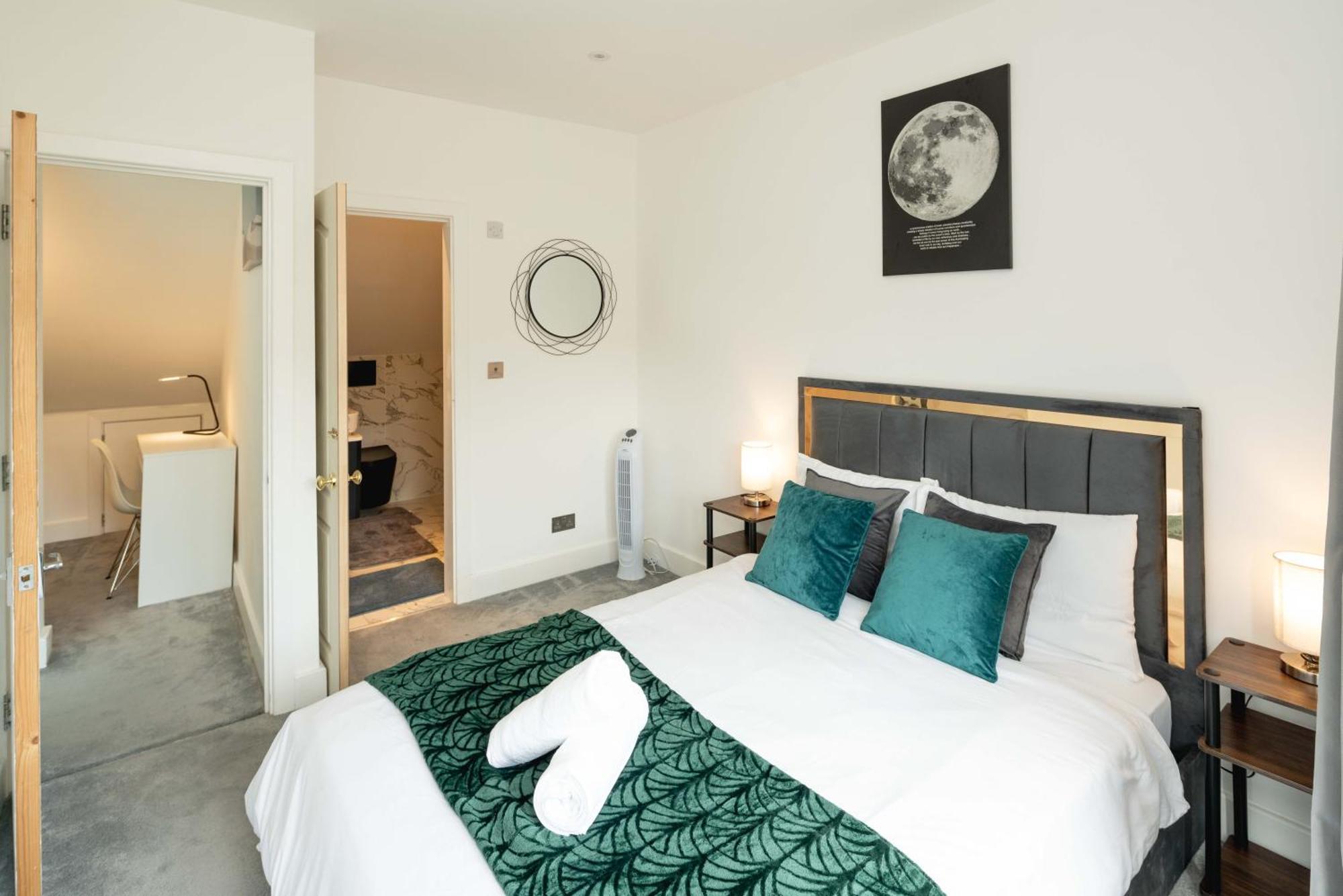 Gorgeous 3br 2bath House In O2 Greenwich With Parking Holiday home *