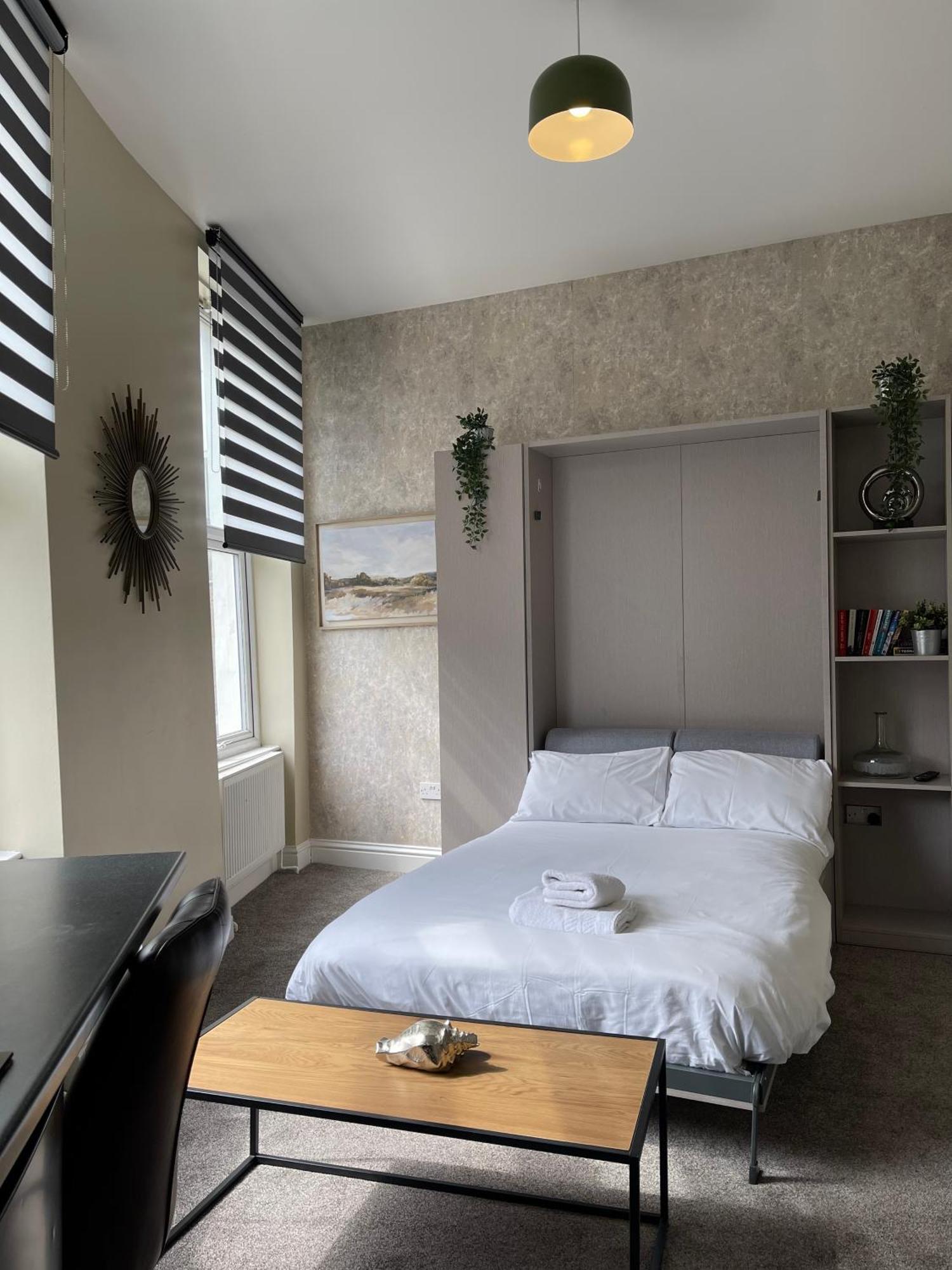 Apartment 8 London