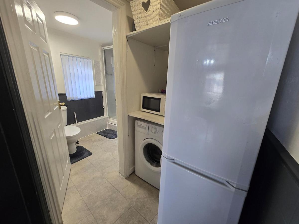 Cozy Flat With Private Entrance London