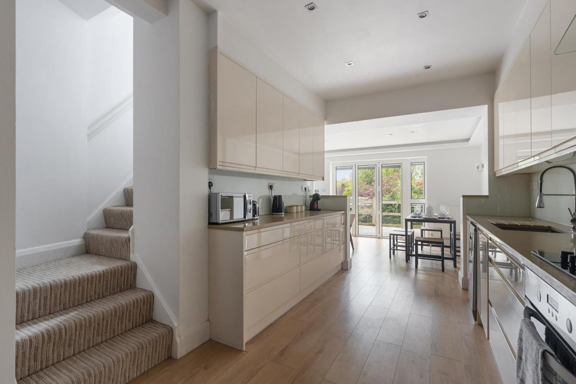 Stunning 3bd With Garden & Free Parking * London