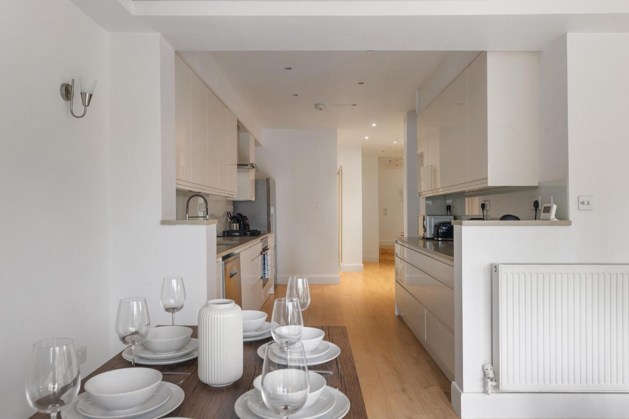 Stunning 3bd With Garden & Free Parking Apartment