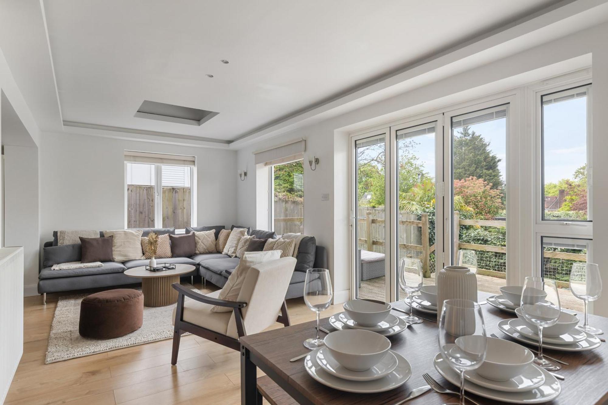 Apartment Stunning 3bd With Garden & Free Parking London