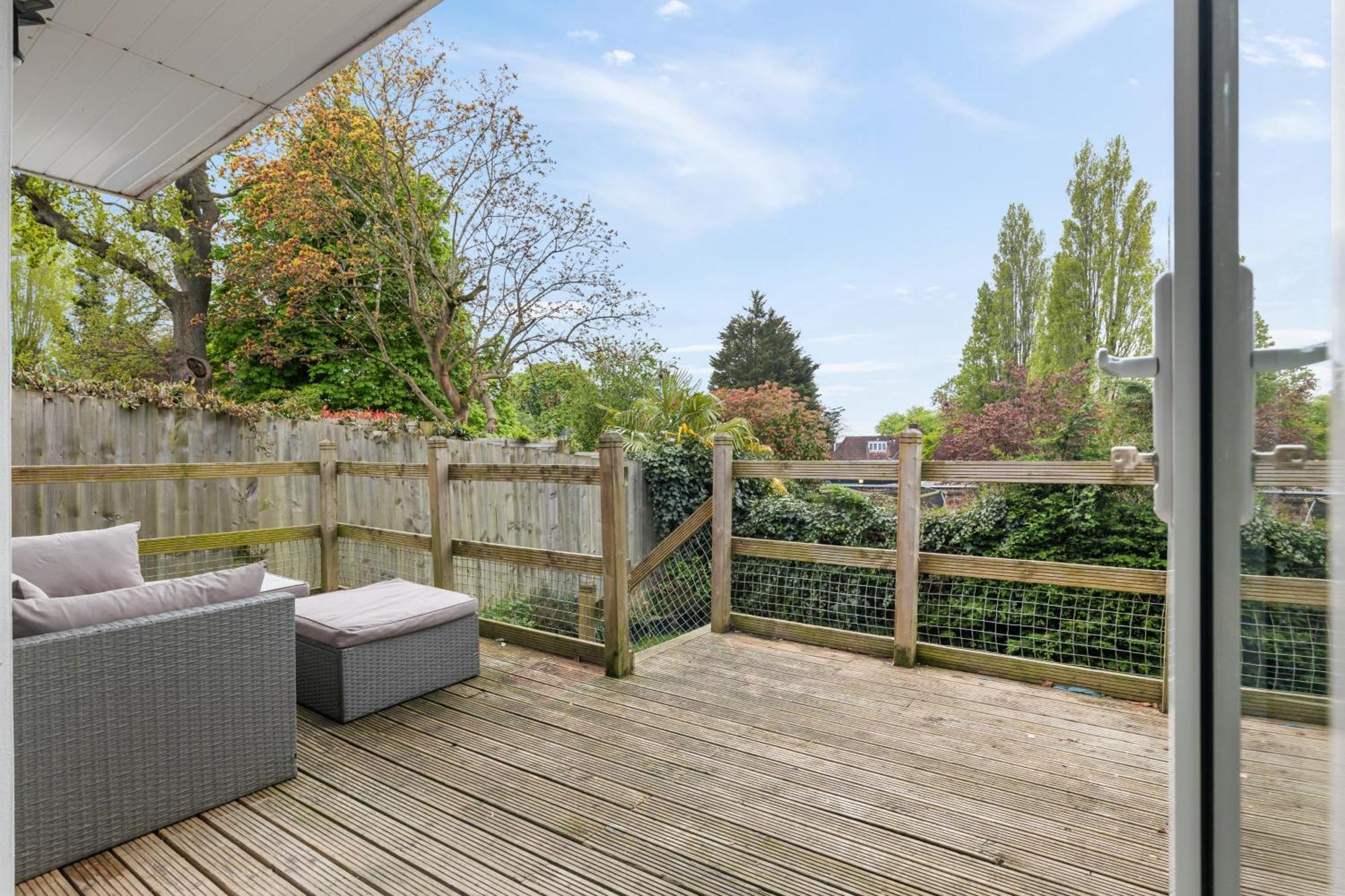 Stunning 3bd With Garden & Free Parking *