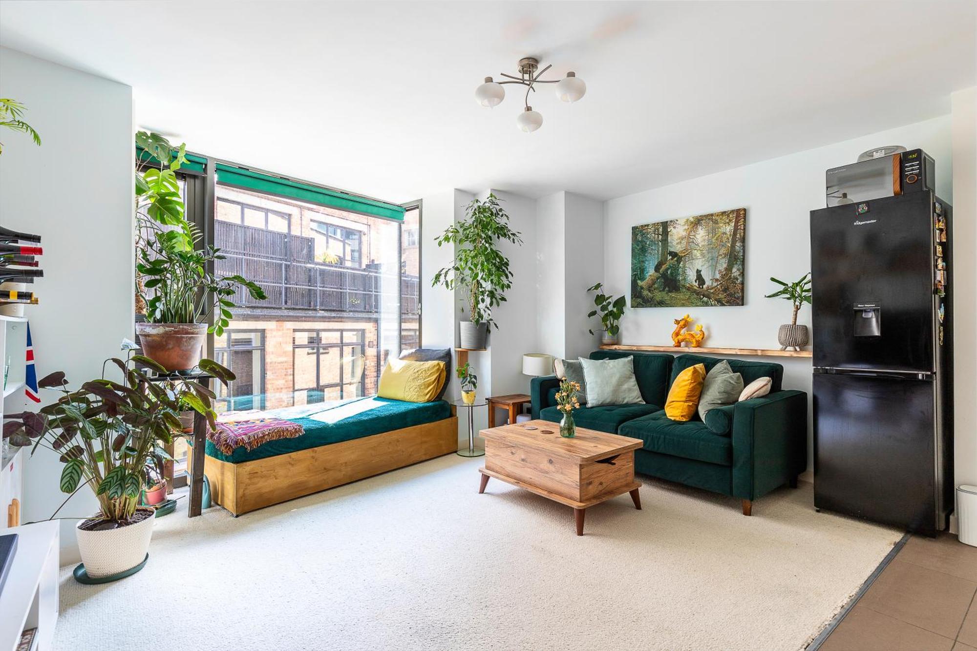 Soho Sunshine Retreat Apartment