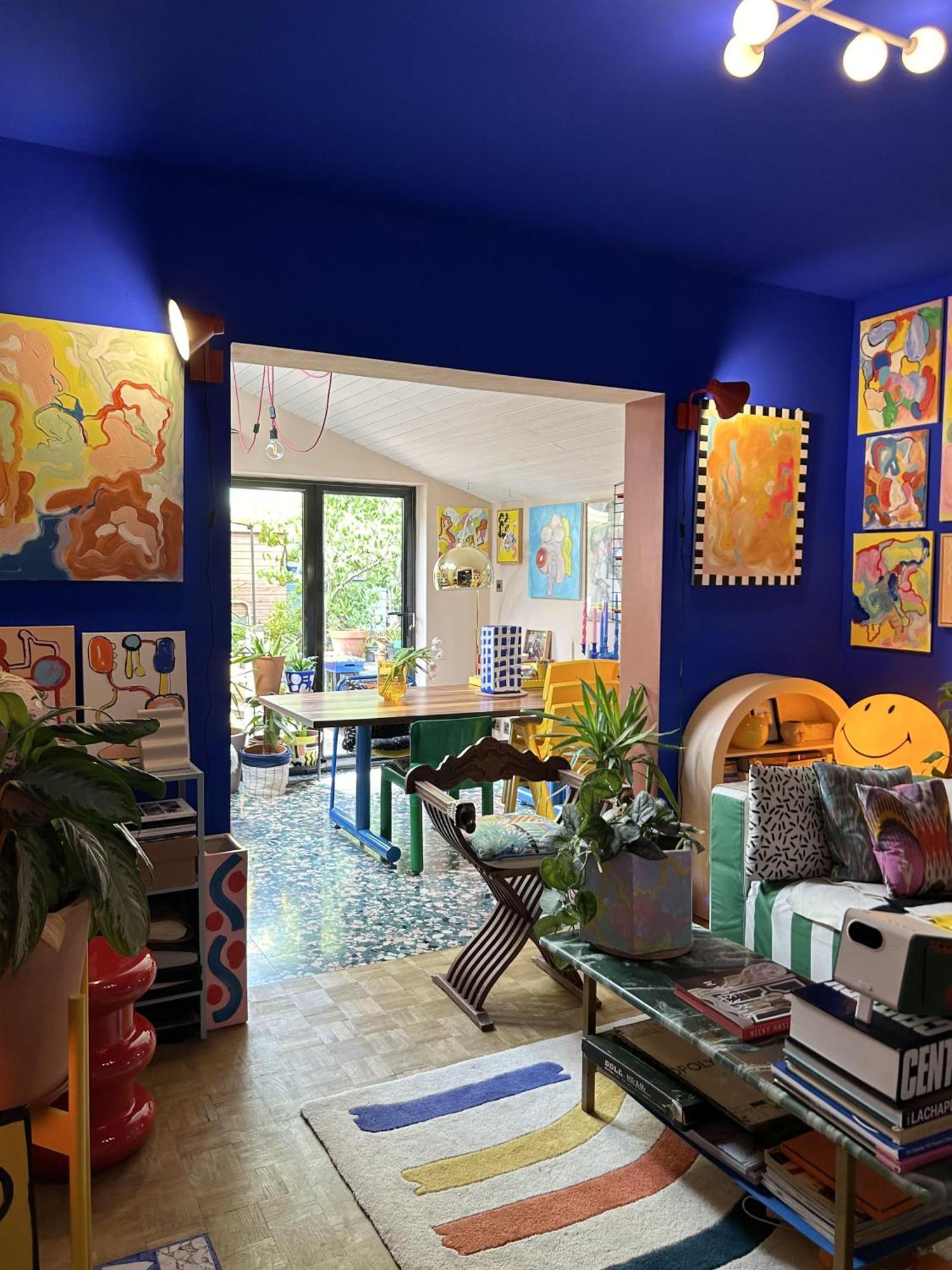 Klein House Clapton Sleeps 2-piano-patio-mirrorbed