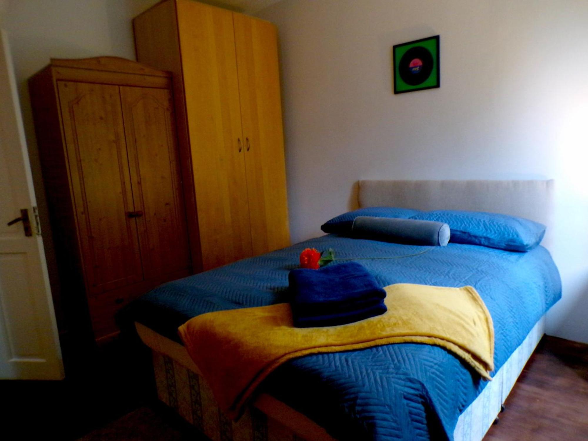 Apartment Apartmentsleeps7-paddington-balcony-bbq-ac London