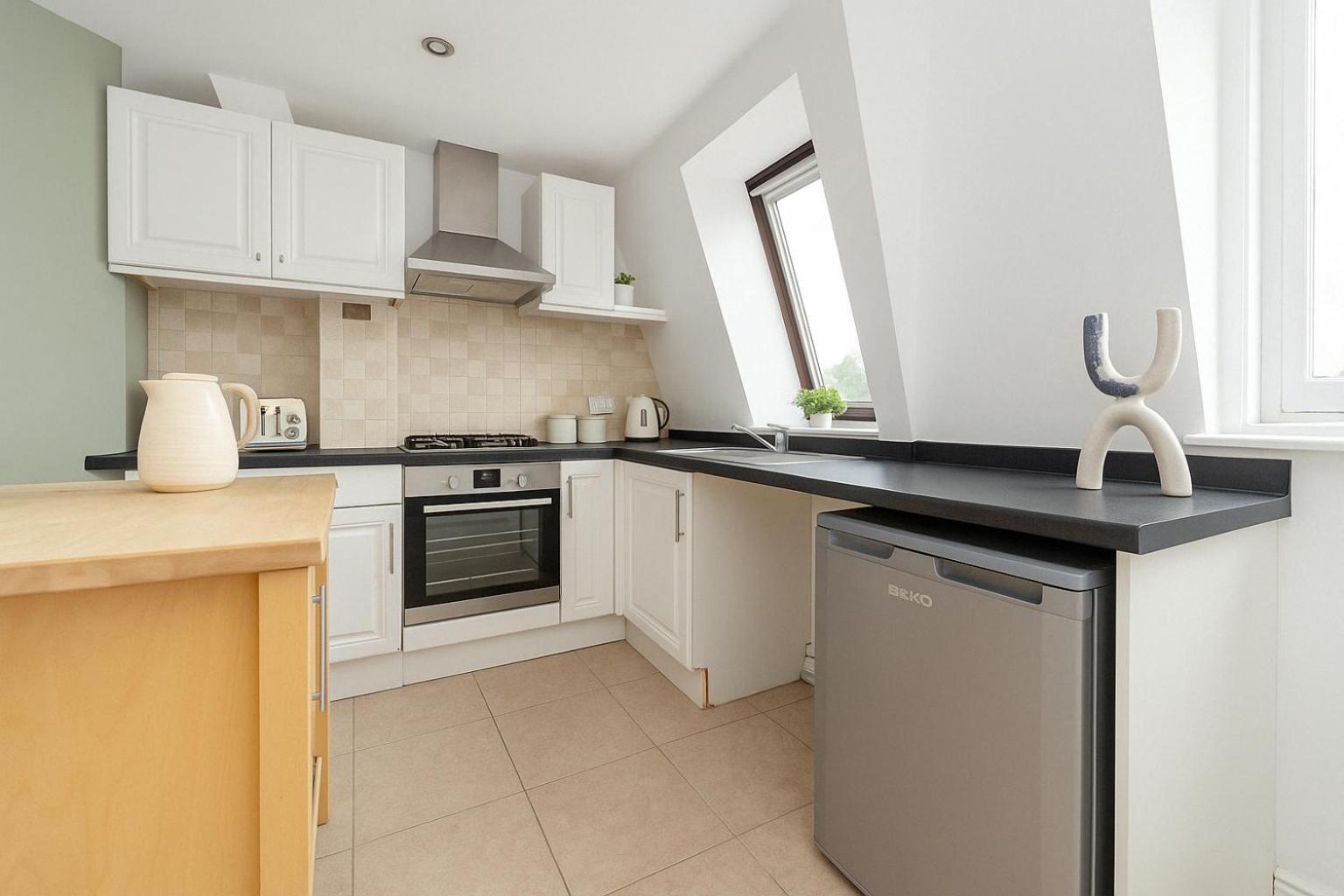 Modern Flat Near Wandsworth - 2 Min To Earlsfield Station Apartment *