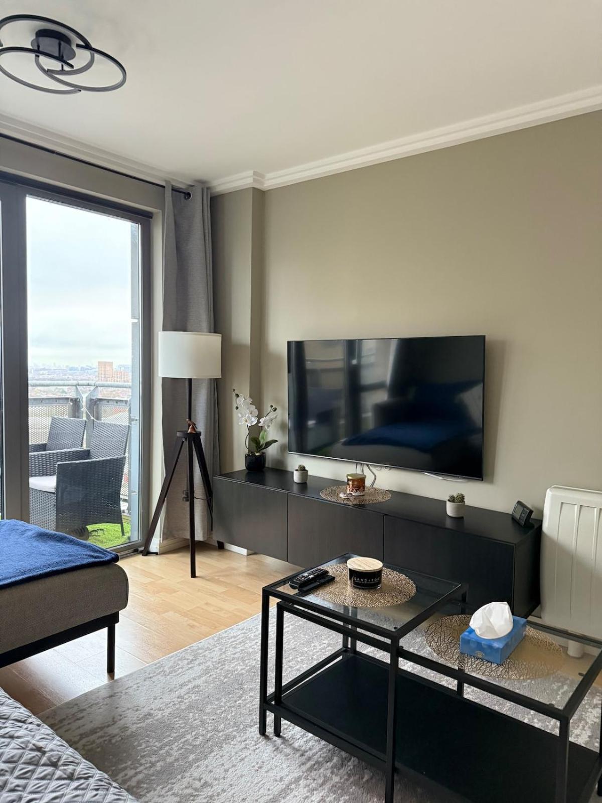 Modern Flat * London