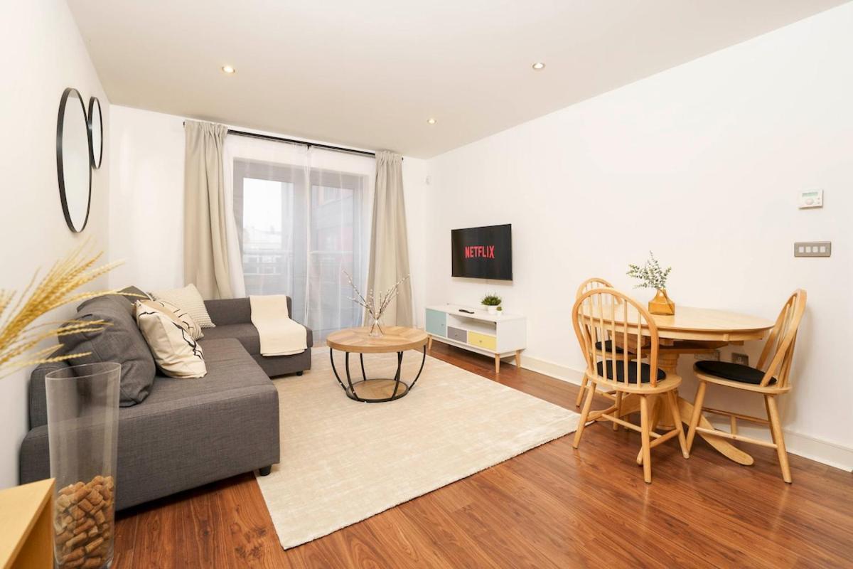 Apartment Modern 1br Zone 1 Aldgate Smart Tvs & Fast Wi-fi
