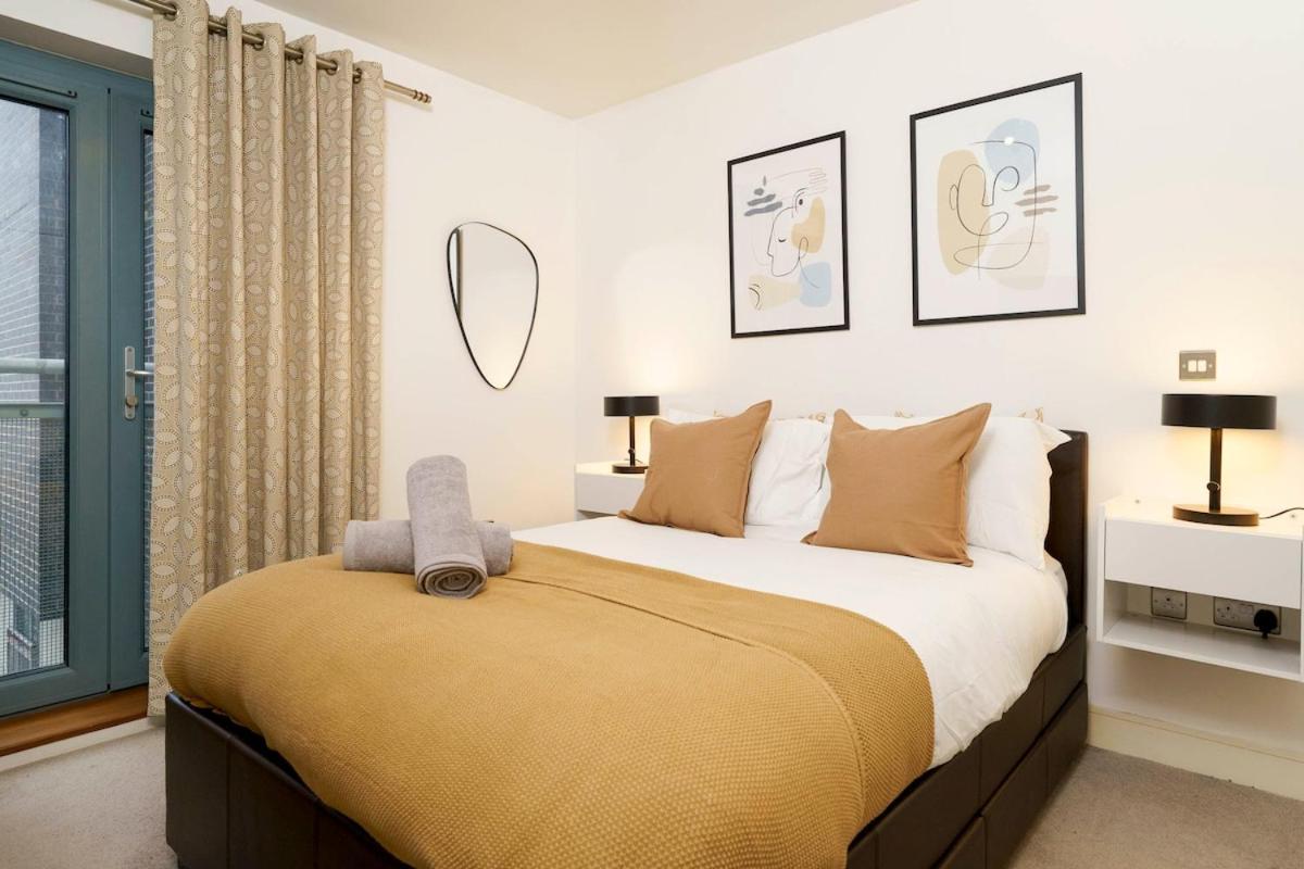 Modern 1br Zone 1 Aldgate Smart Tvs & Fast Wi-fi London