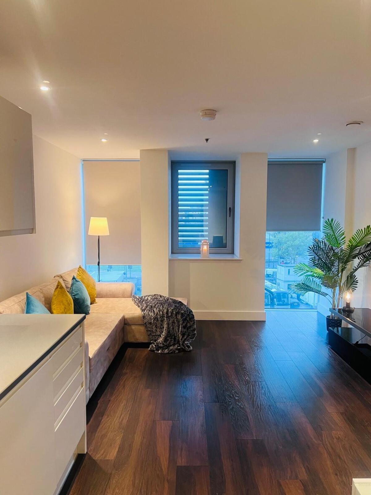 Apartment Luxury One Bed In West London