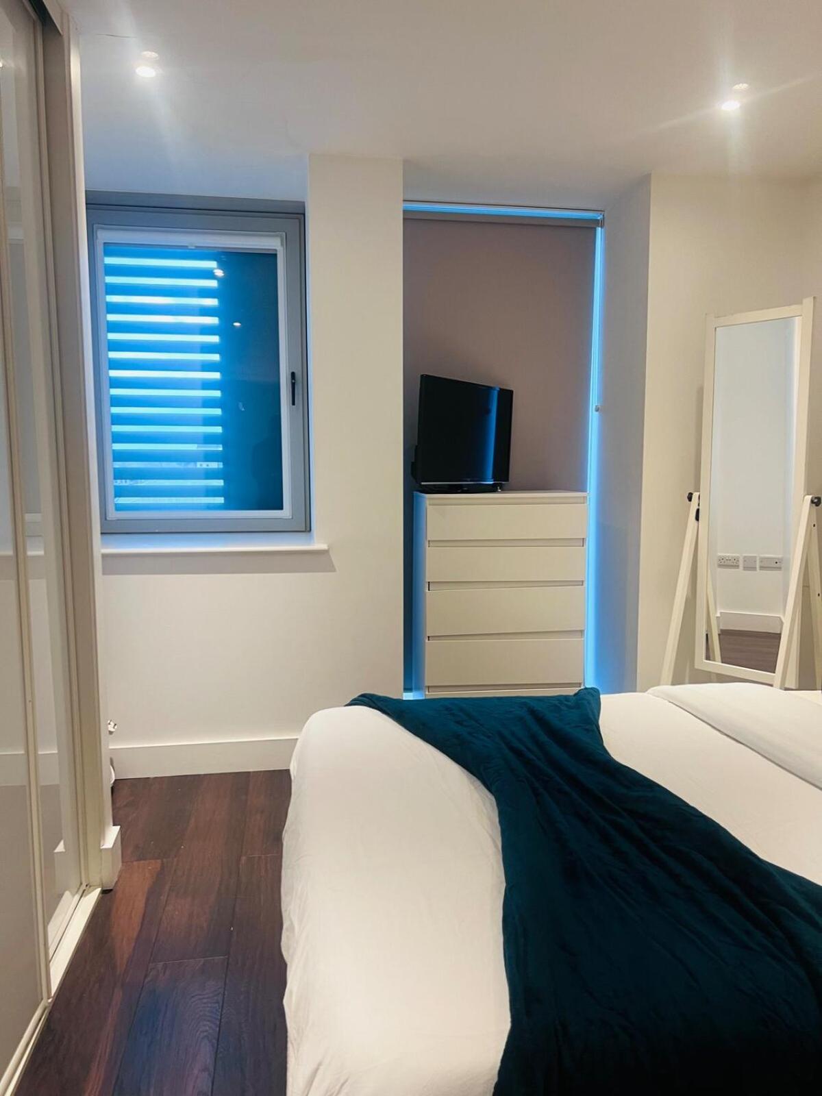 Apartment Luxury One Bed In West London