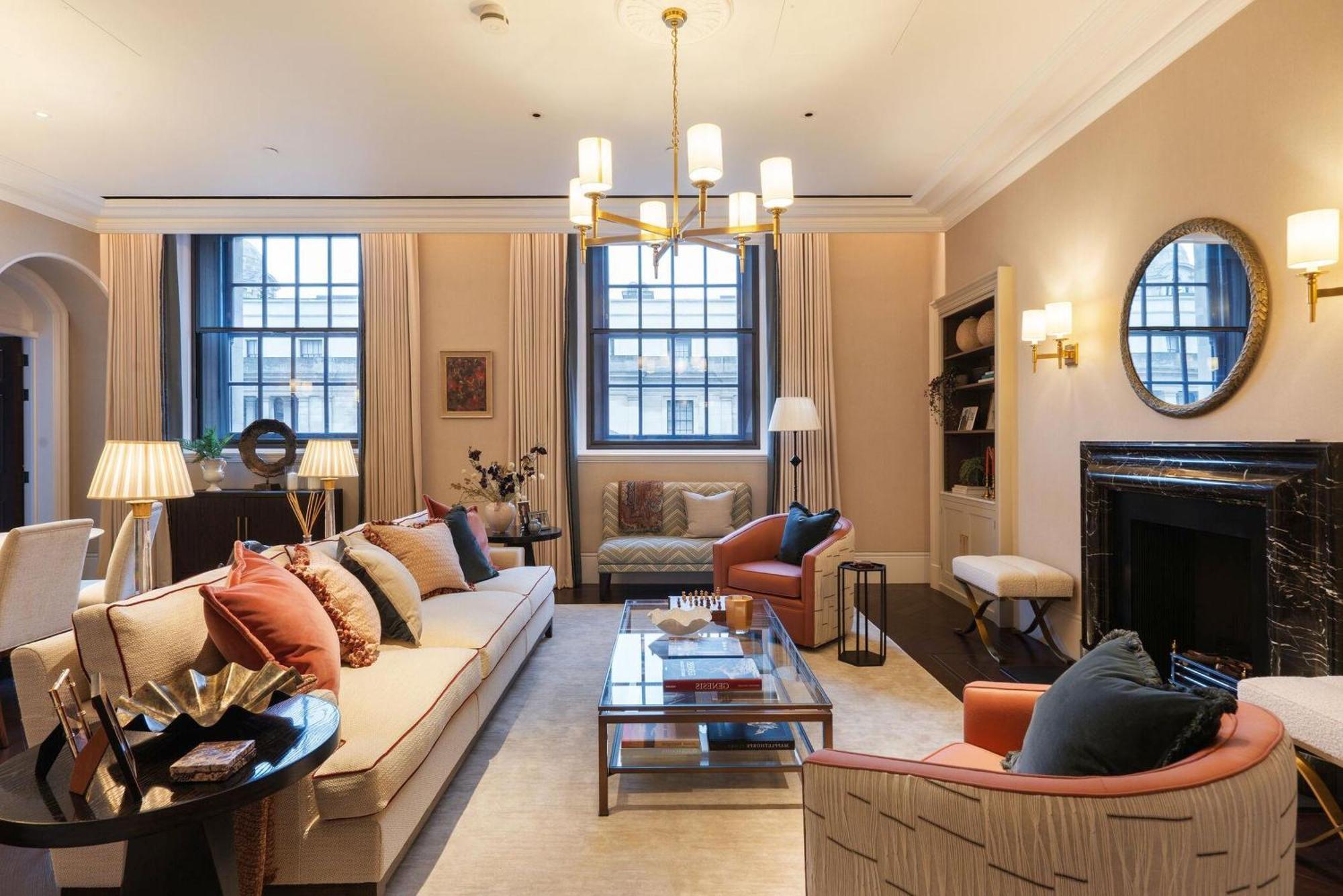 Three Bedroom With Pool And * London