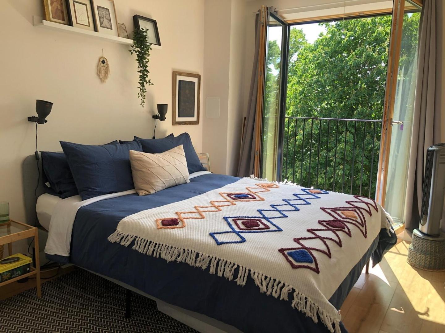 Beautiful Bright 3-bed Next To Station Ferienhaus *
