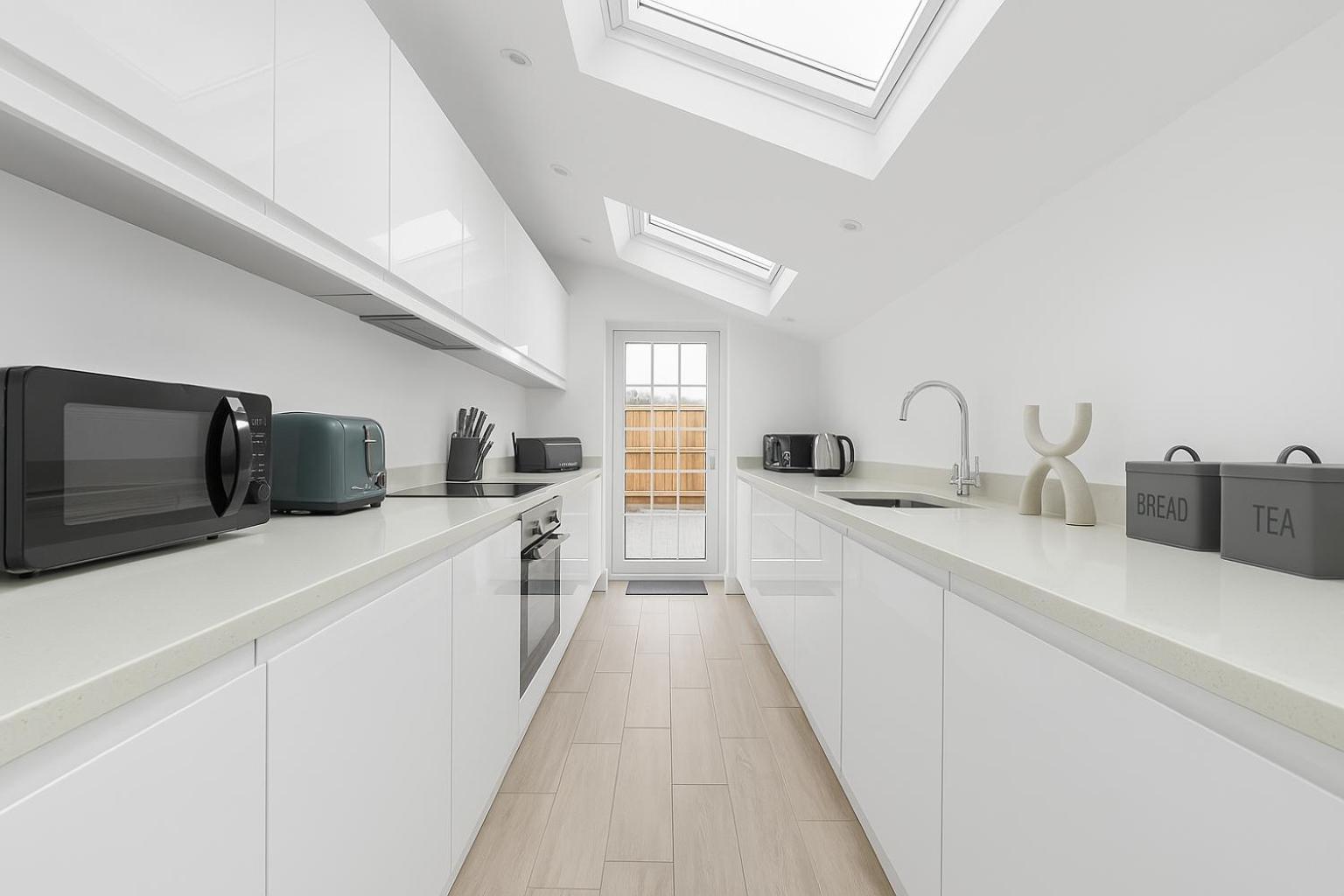 Bright Private - Peaceful Morden Location Lejlighed London